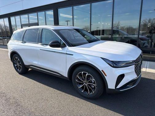 White Platinum Clearcoat Metallic 2026 Lincoln Nautilus Premiere