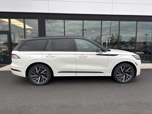 2025 Lincoln Aviator Black Label AWD