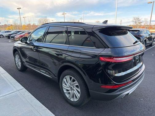Infinite Black Metallic 2026 Lincoln Corsair Premiere