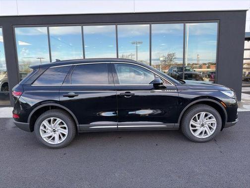 Infinite Black Metallic 2026 Lincoln Corsair Premiere