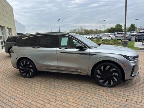 2024 Lincoln Nautilus Black Label