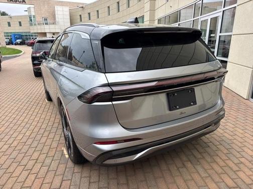 2024 Lincoln Nautilus Black Label