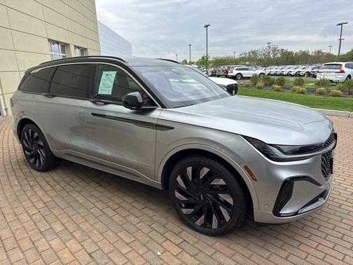 2024 Lincoln Nautilus Black Label