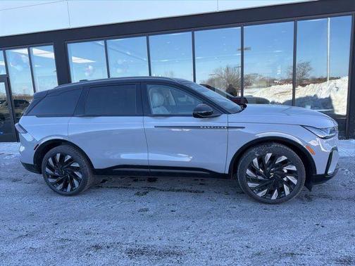 Metallic 2026 Lincoln Nautilus Reserve