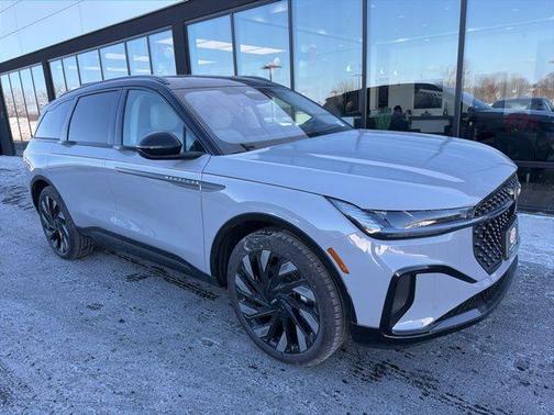 Metallic 2026 Lincoln Nautilus Reserve