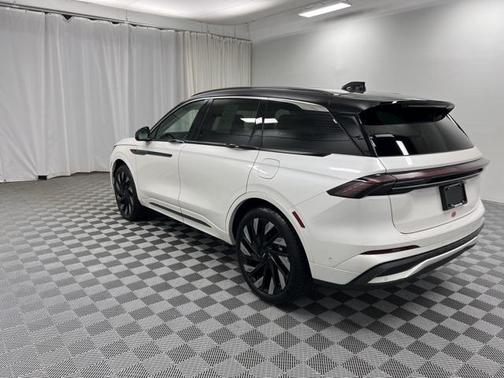 2024 Lincoln Nautilus Black Label