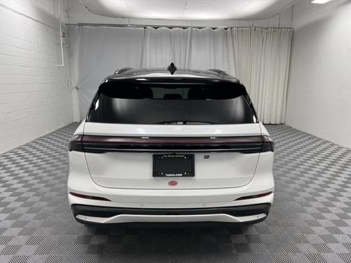 2024 Lincoln Nautilus Black Label