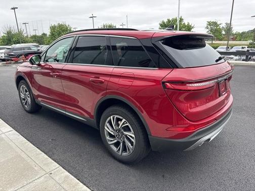 2025 Lincoln Corsair Premiere