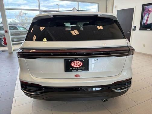 White Platinum Clearcoat Metallic 2026 Lincoln Nautilus Premiere