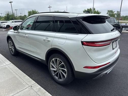 2025 Lincoln Corsair Premiere