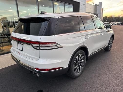 2025 Lincoln Aviator Premiere
