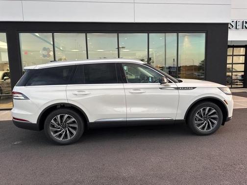 2025 Lincoln Aviator Premiere
