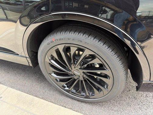 Infinite Black Metallic 2027 Lincoln Aviator Reserve AWD