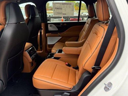 Pristine White 2027 Lincoln Aviator Black Label AWD