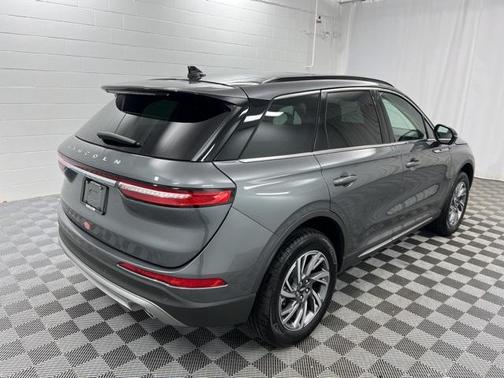 2025 Lincoln Corsair Premiere