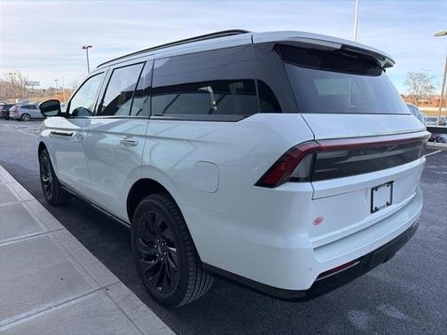 2025 Lincoln Navigator Reserve