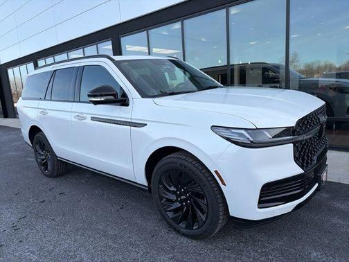 Pristine White 2025 Lincoln Navigator Reserve
