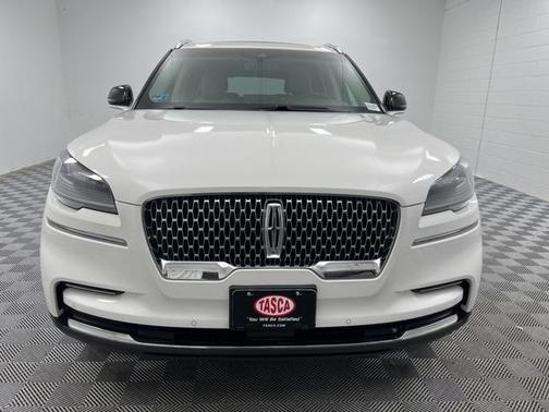 2022 Lincoln Aviator Standard AWD