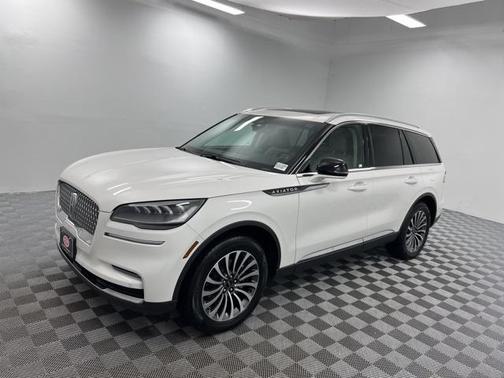 2022 Lincoln Aviator Standard AWD