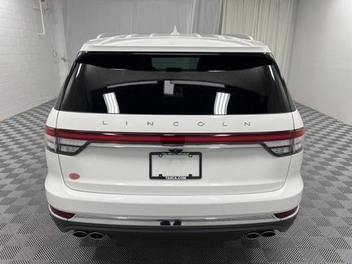 2022 Lincoln Aviator Standard AWD