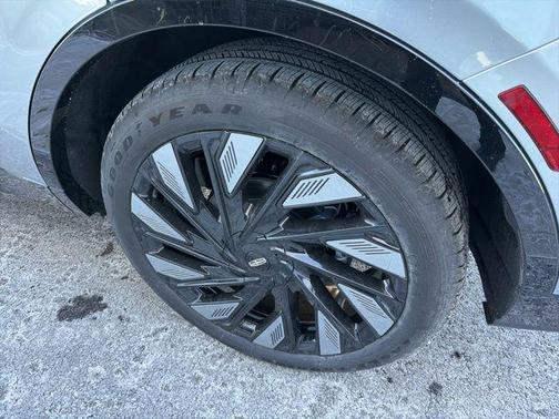 Silver Radiance Metallic 2026 Lincoln Nautilus Reserve