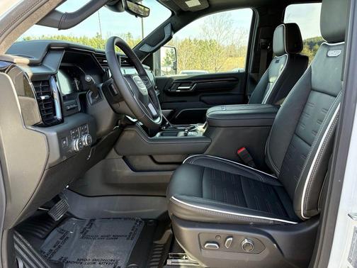 2026 GMC Sierra 2500 AT4