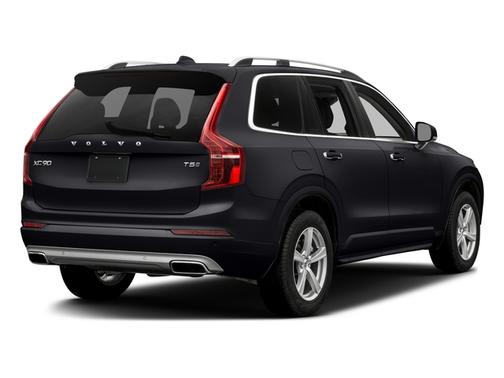 2017 Volvo XC90 T6 Momentum