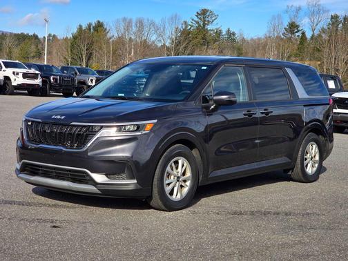 2024 Kia Carnival LX