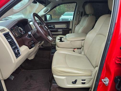 2016 RAM 1500 Laramie