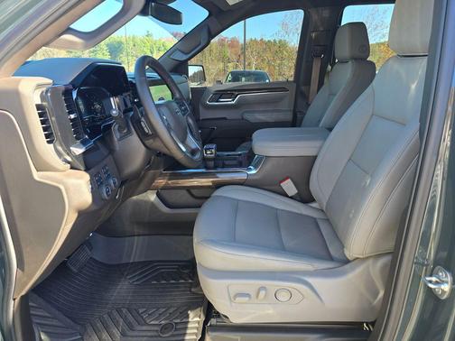 2025 Chevrolet Silverado 1500 LT Trail Boss