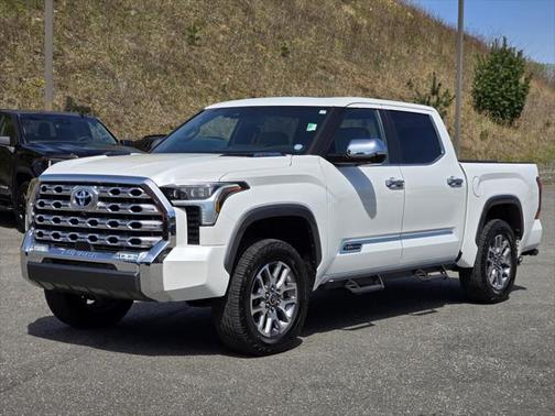 2024 Toyota Tundra Hybrid 1794 Edition