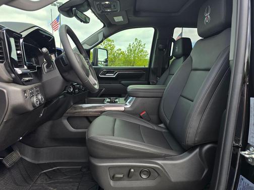 2025 Chevrolet Silverado 2500 LTZ