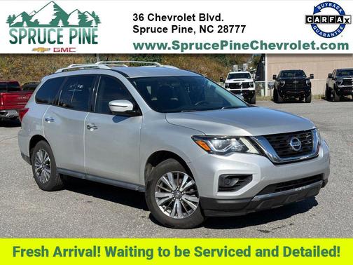 2019 Nissan Pathfinder S