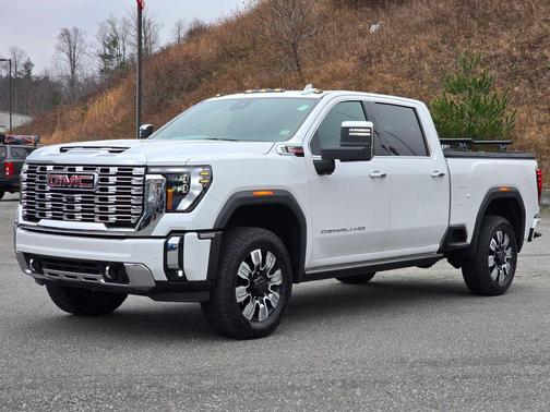 2024 GMC Sierra 2500 Denali