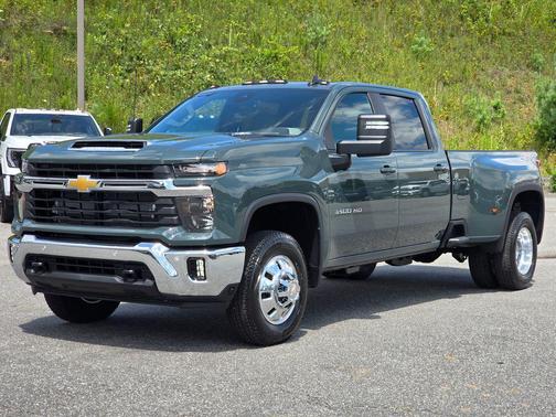 2025 Chevrolet Silverado 3500 LT