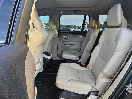 2023 Volvo XC90 B6 Plus 6-Seater