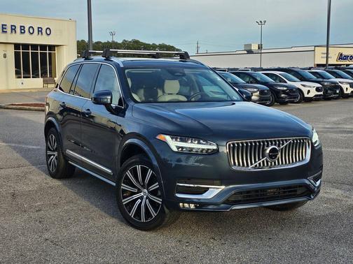 2023 Volvo XC90 B6 Plus 6-Seater