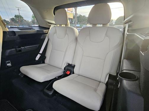 2023 Volvo XC90 B6 Plus 6-Seater