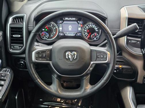 2023 RAM 2500 Laramie Crew Cab 4x4 6'4' Box