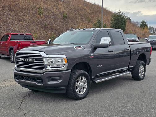 2023 RAM 2500 Laramie Crew Cab 4x4 6'4' Box