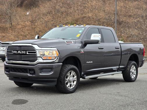 2023 RAM 2500 Laramie Crew Cab 4x4 6'4' Box