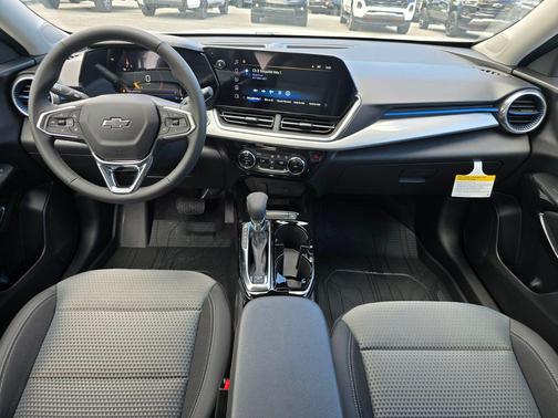 Summit White 2026 Chevrolet Trax LT