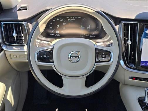 2021 Volvo S60 Recharge Plug-In Hybrid T8 Inscription