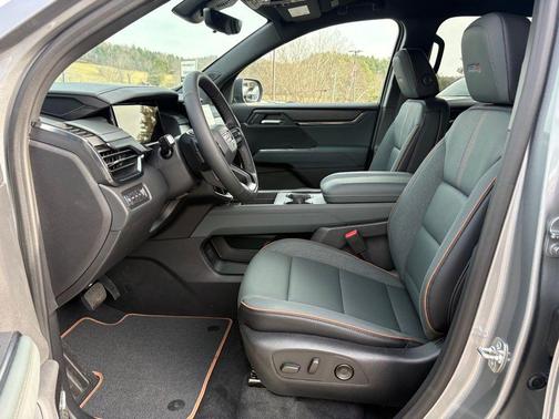 2026 GMC Acadia AT4 AWD