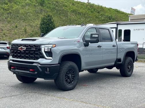 2025 Chevrolet Silverado 2500 4WD Crew Cab Standard Bed ZR2