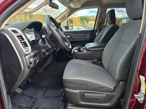 2020 RAM 2500 Big Horn Crew Cab 4X4 6'4' Box