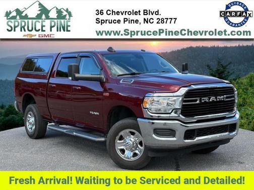 2020 RAM 2500 Big Horn Crew Cab 4X4 6'4' Box