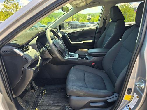 Silver Sky Metallic 2020 Toyota RAV4 LE