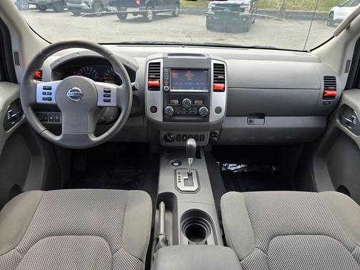 Magnetic Black Pearl 2020 Nissan Frontier SV