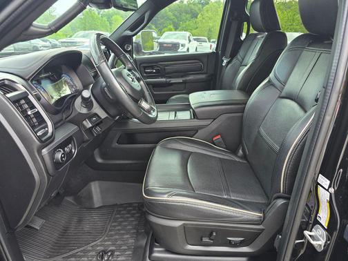 Diamond Black Crystal Pearlcoat 2022 RAM 2500 Limited Mega Cab 4x4 6'4' Box